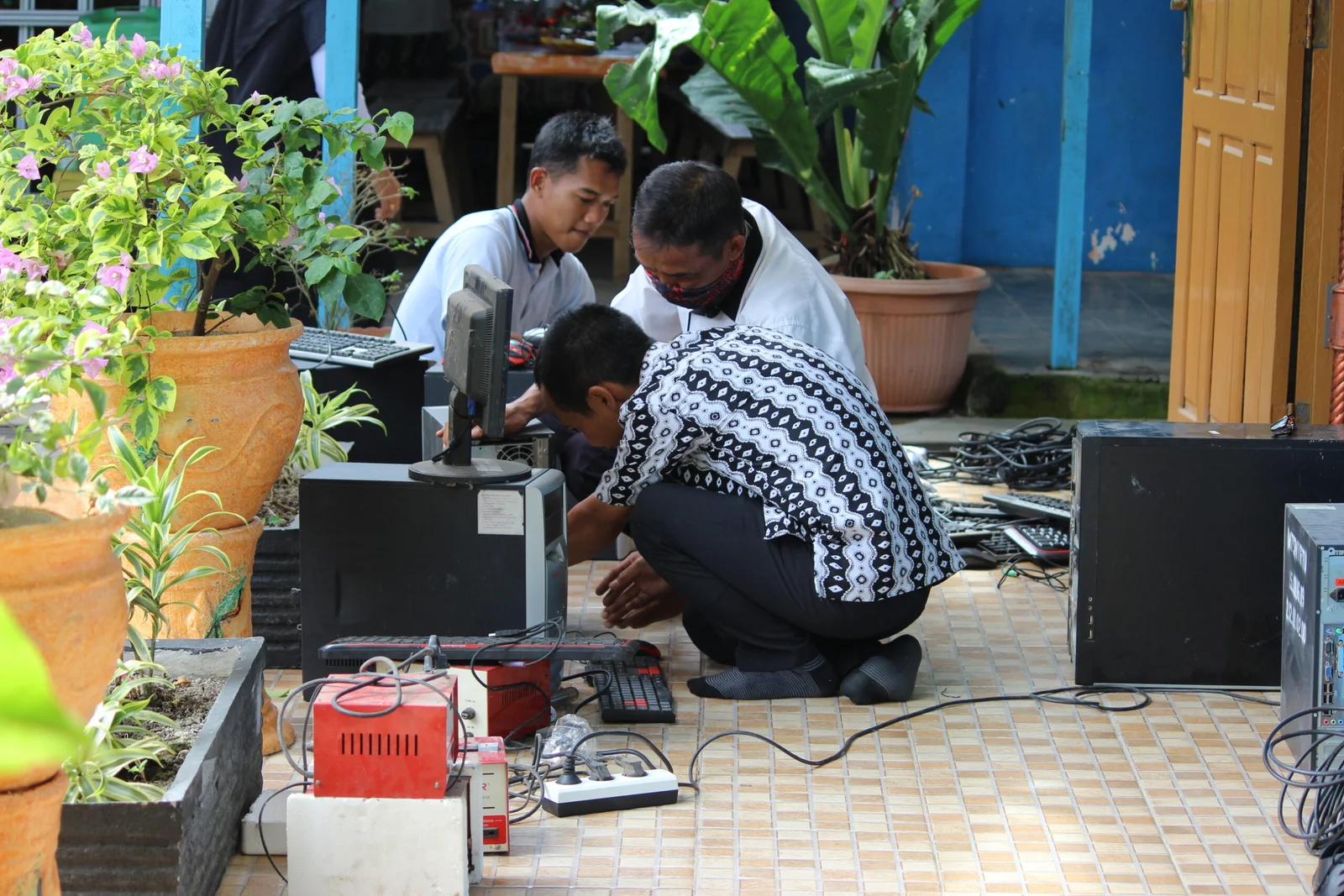 Mengenal Komponen Perangkat Keras Pada Komputer