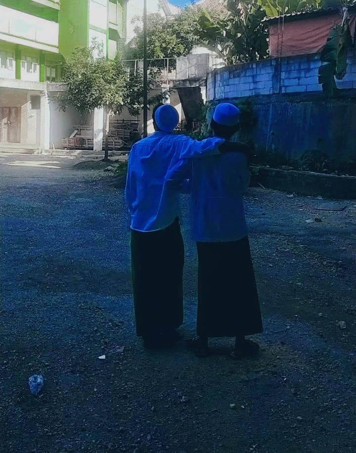 MASUK SURGA KARENA BERSAHABAT DENGAN ORANG SHALEH