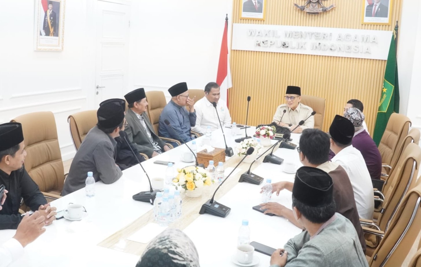 Lakukan Pertemuan bersama Wamenag, Eks Jaringan Islamiyah Komitmen Kembali ke Pangkuan NKRI secara Utuh