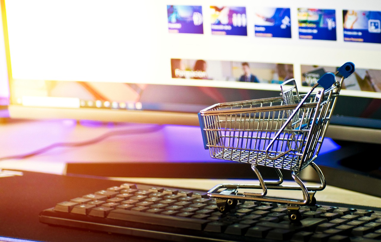 Strategi E-Commerce untuk Mengatasi Daya Beli Ekonomi Indonesia yang Lesu
