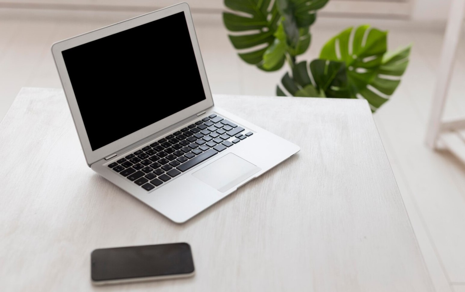 WFH Bikin Waktu Kerja Kabur? Ini Penyebab Pekerjaan Tak Kunjung Selesai