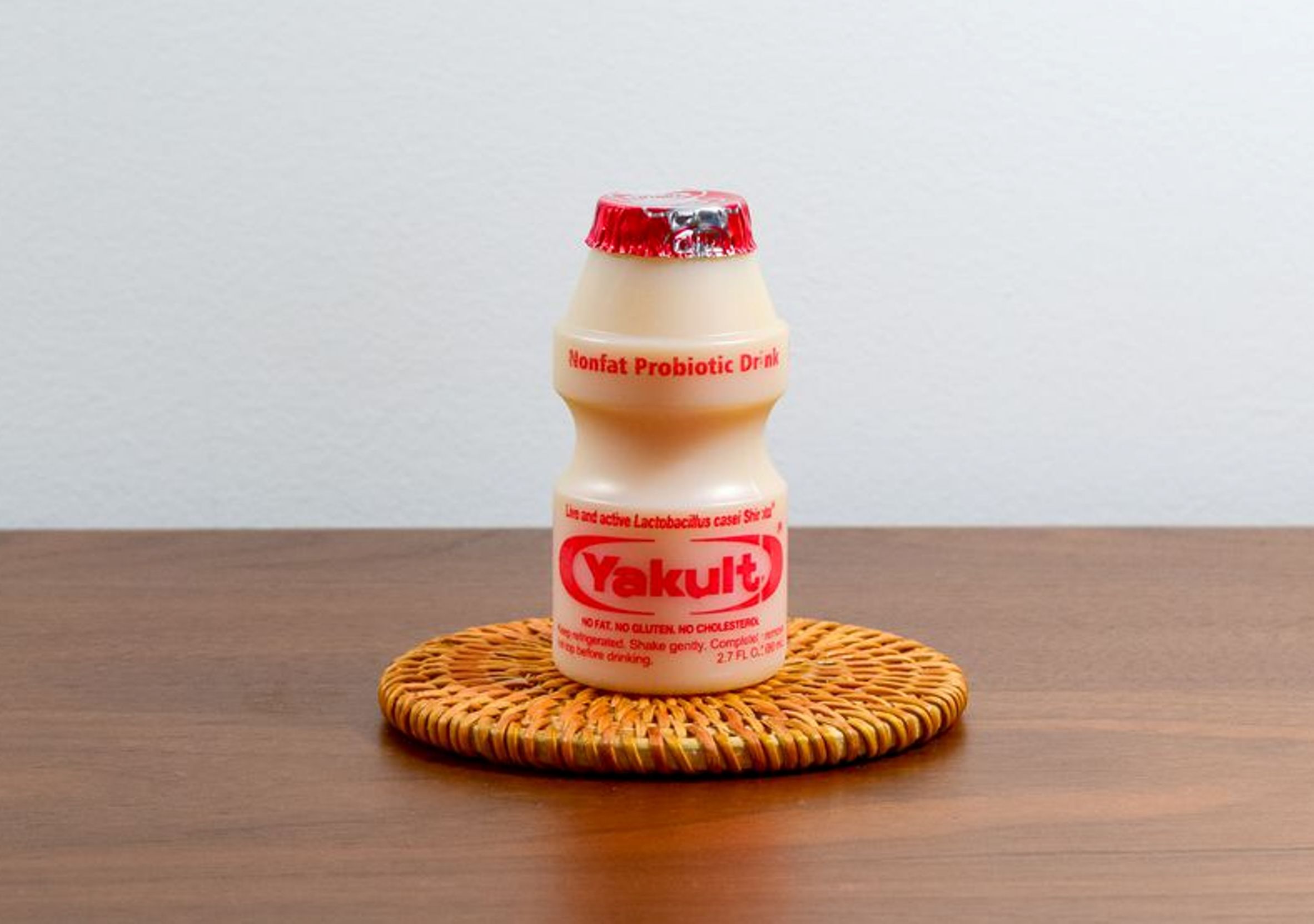 Kenali Bakteri Baik dalam Sebotol Yakult dan Perannya bagi Kesehatan Pencernaan