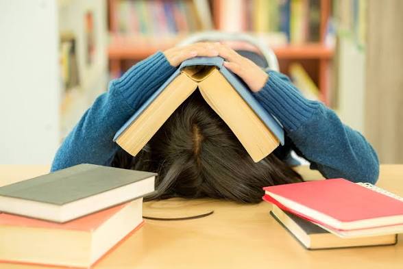 Kuliah Nggak Selalu Seindah Ekspektasi: Lika-Liku yang Jarang Diceritakan