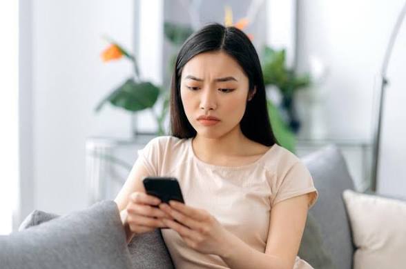 Mengikuti Passion atau Mengamankan Dompet? Dilema Nyata di Awal Karier
