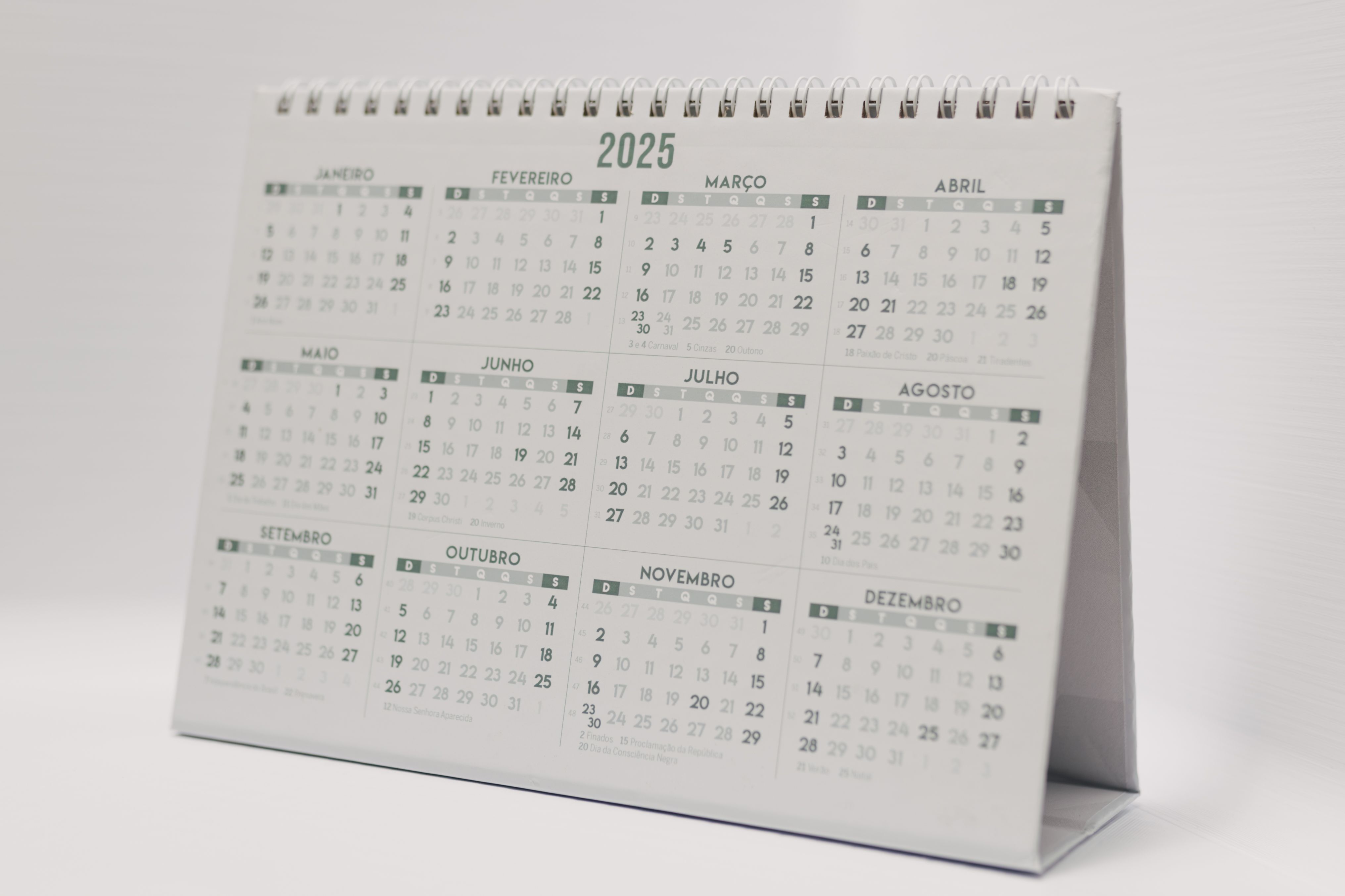 Sebelum Ada Kalender Digital: Bagaimana Manusia Belajar Mengatur Waktu dan Kehidupan?