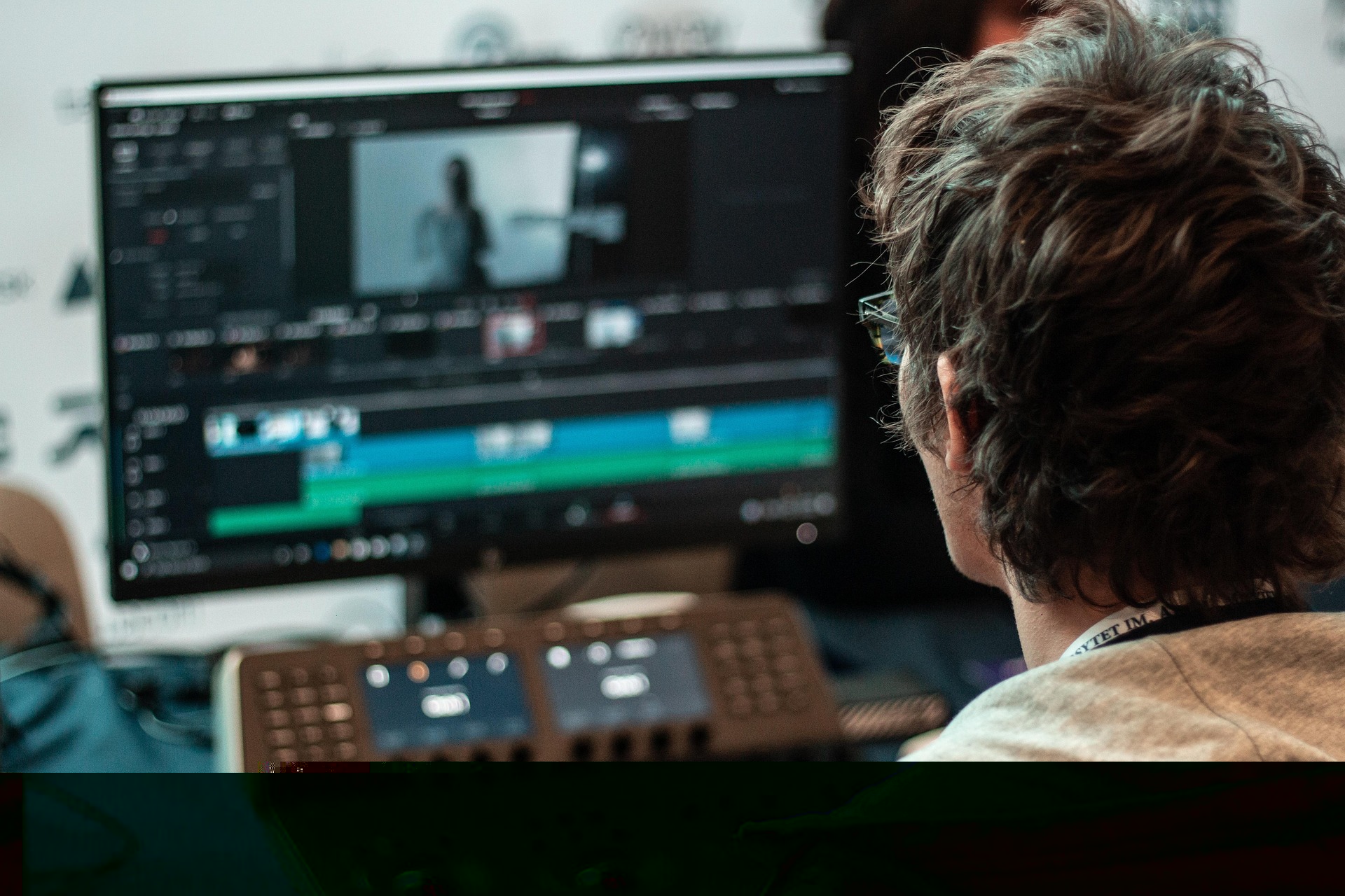 AI Mempercepat Proses Editing Video Dakwah di Era Digital