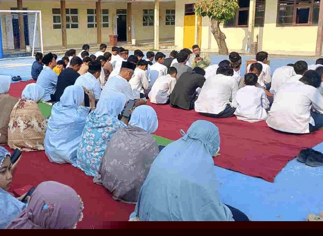 Mahasiswa PLP UIN Siber Cirebon Dampingi P5 di MTs Islamic Centre, Perkuat Karakter Religius dan Gotong Royong