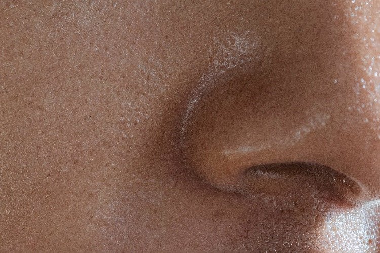 Cara Memilih Pelembap yang Tepat untuk Kulit Berminyak