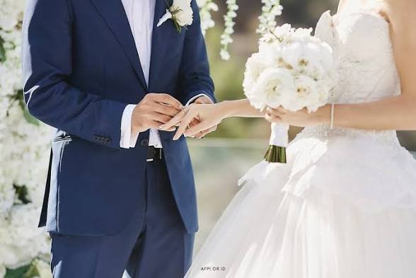Strategi ‘Selamat’ di Pesta Keluarga: Tetap Waras Tanpa Drama ‘Kapan Nikah?’