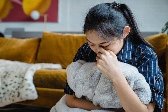 Asing pada Diri Sendiri: Ketika Kita Lupa Memahami Diri