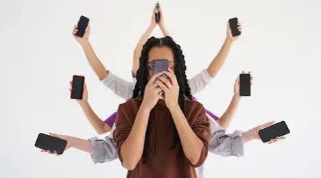 Ketika Likes dan Views Menjadi Sumber Validasi