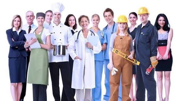 Ketika Pekerjaan Tidak Pernah Terasa Tepat: Fenomena Career Switching di Era Modern