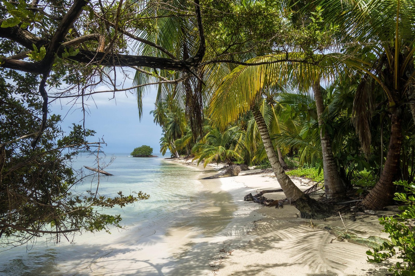 Pulau yang Pernah Ada, Lalu Menghilang: Misteri Daratan Hilang dalam Sejarah Peta Dunia
