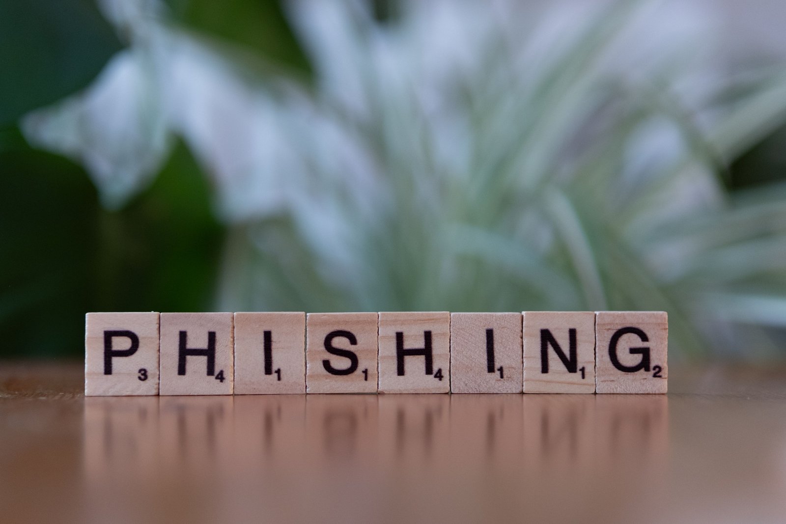 Klik Sekali, Data Hilang Seketika: Mengapa Phishing Masih Menjebak Jutaan Orang?