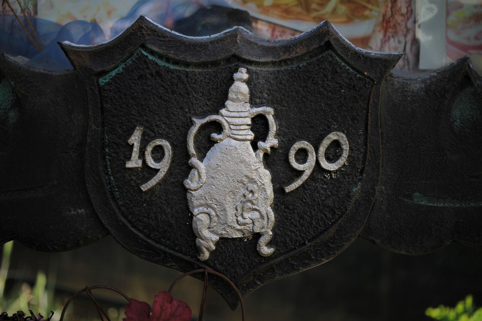 Mengapa Generasi Muda Kini Tertarik Kembali pada Nuansa Tahun 90-an?
