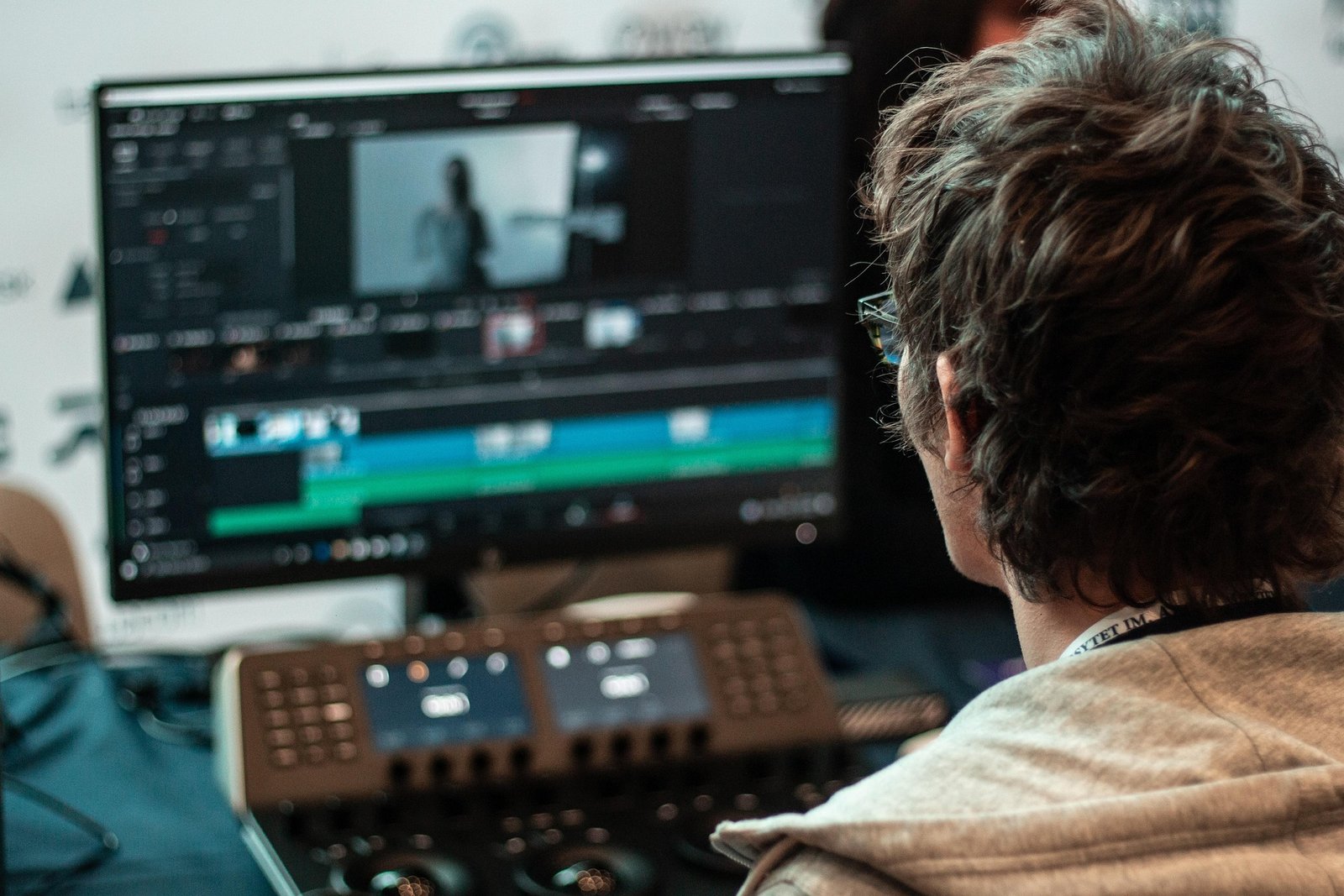 AI Mempercepat Proses Editing Video Dakwah di Era Digital