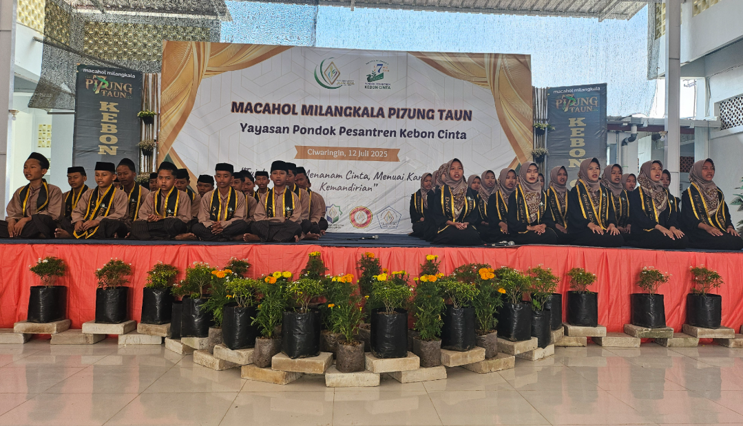 Pesantren Kebon Cinta Cirebon Tawarkan Pendidikan Tanpa Uang Gedung, Fokus pada Proses dan Pengasuhan