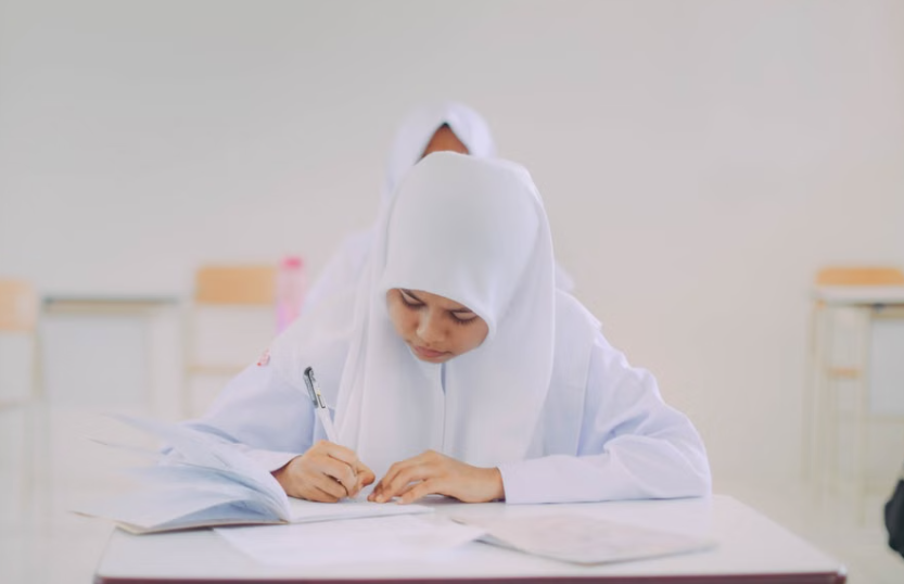 Hari Santri 2026 Digelar 22 Oktober, Kemenag Tetapkan Tema “Santri Menguatkan Negeri Menuju Indonesia Emas”
