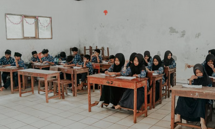 Anggaran Pendidikan Sudah Tersalur Rp574,2 Triliun, KIP Kuliah hingga Gaji Guru Jadi Penerima Manfaat