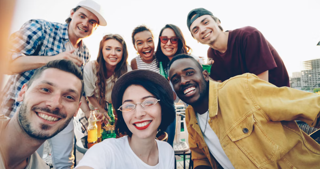 Anak Gen Z Makin Sulit Diajak Ngobrol? Ini 6 Cara Orang Tua Membangun Komunikasi yang Hangat