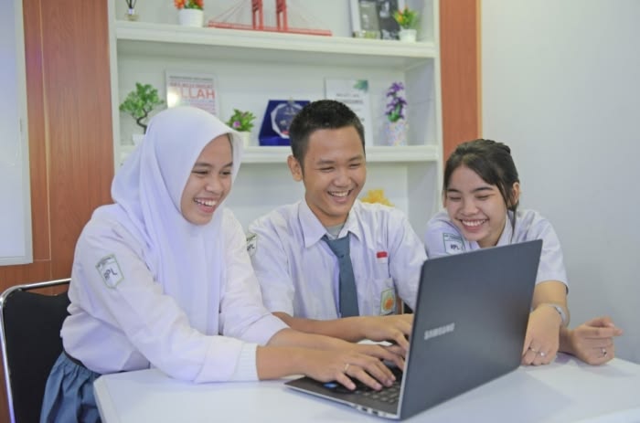 Internet Lemot saat Gladi Bersih TKA 2026? Jangan Panik, Ini 4 Hal yang Harus Dilakukan Siswa