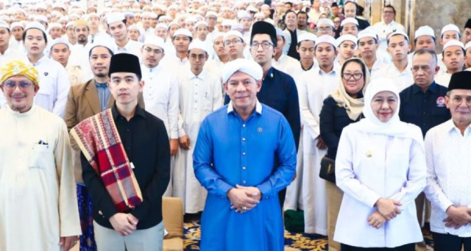 Santri Mulai Belajar AI dan Robotika, Khofifah: Bukan Hanya Ahli Agama, Harus Jadi Penggerak Zaman