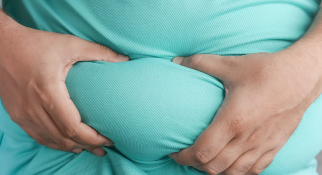 4 Buah dan Kacang yang Bisa Jadi Pilihan untuk Membantu Meredakan Nyeri Haid