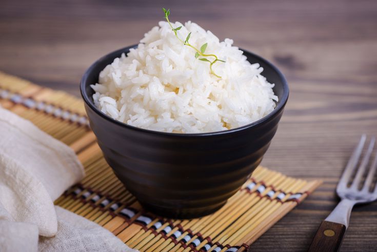 Makan Nasi Dingin Bisa Bantu Turunkan Berat Badan? Cek Faktanya Sebelum Mencoba!