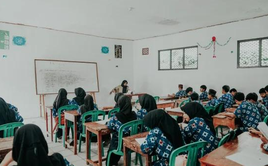 Kemendikdasmen Luncurkan Bulan Guru Nasional 2026, Ada Pekan Guru Fest dan Penghargaan Guru Inspiratif
