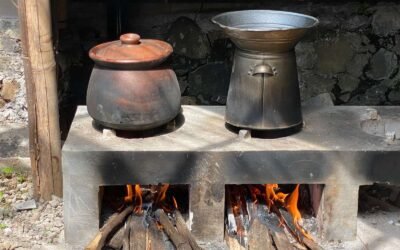 Dapur Pesantren: Asapnya dari Kayu, Hangatnya dari Cinta